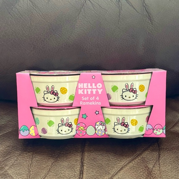Hello Kitty Easter Ramekin Set - Picture 2 of 15